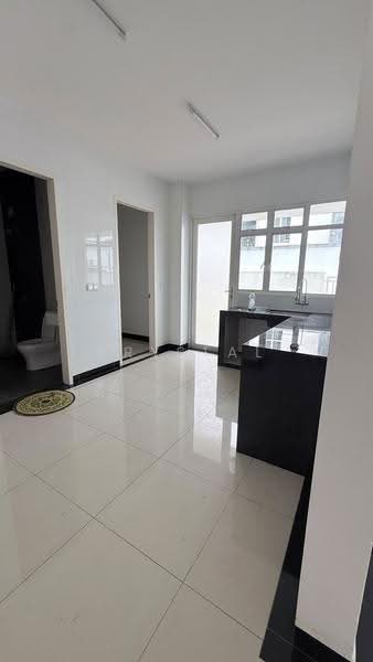 Rumah Kluster untuk Disewa di Sepang (Selangor) - Krystal Ho - Kitchen - PropertyGuru.com.my