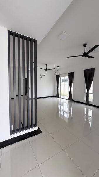 Rumah Kluster untuk Disewa di Sepang (Selangor) - Krystal Ho - Living Room - PropertyGuru.com.my