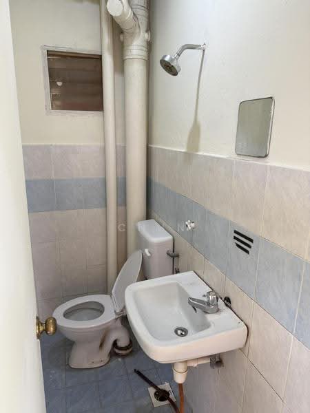 Apartment for Sale at Desaminium Rimba - Chun Yee - Bathroom - PropertyGuru.com.my