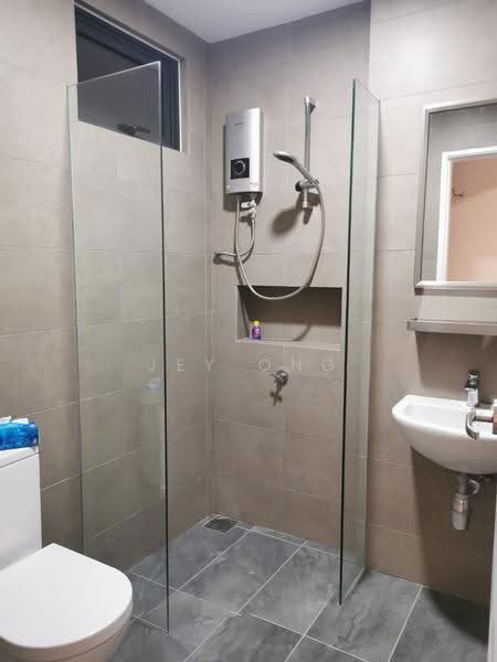 Kediaman Servis untuk Disewa di Akasa - Jey Ong - Bathroom - PropertyGuru.com.my