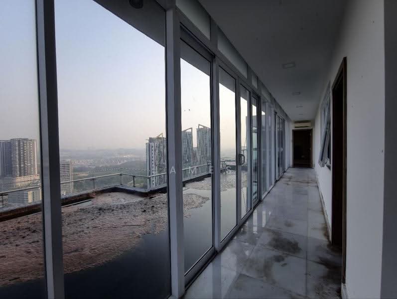 Condominium for Sale at Paradiso Nuova (Merak Kayangan) - James Tan - Corridor - PropertyGuru.com.my