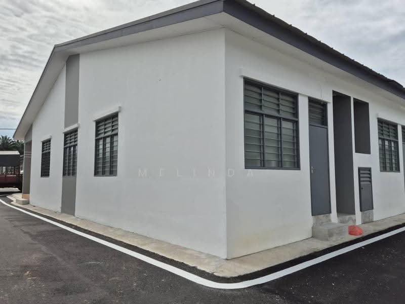 Shop for Rent in Bandar Putra Kulai (Kulai) - Melinda Ee - Exterior - PropertyGuru.com.my