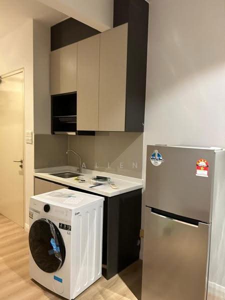 Service Residence for Sale at Nova Saujana - Allen Tan - Kitchen - PropertyGuru.com.my