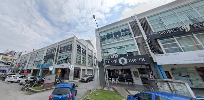 Shop for Rent in Taman Equine (Seri Kembangan) - Jeff Chan - Exterior - PropertyGuru.com.my