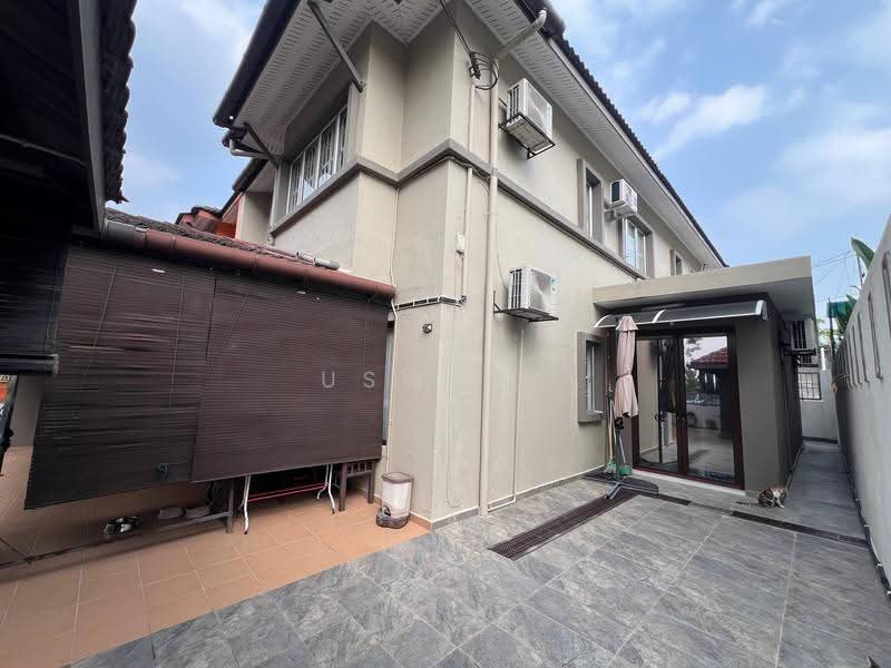 Rumah Teres 2-Tingkat untuk Dijual di Taman Prima Saujana (Kajang) - Uswani Mazuwan - Exterior - PropertyGuru.com.my