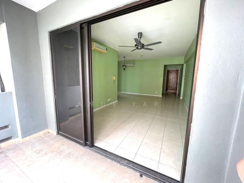 Kondominium untuk Dijual di Casa Kiara - Andy Yap - Living Room - PropertyGuru.com.my