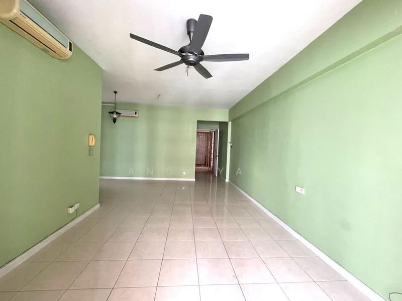 Kondominium untuk Dijual di Casa Kiara - Andy Yap - Living Room - PropertyGuru.com.my