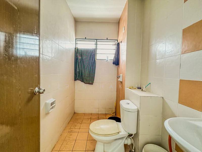 2-storey Terraced House for Sale in Shah Alam (Selangor) - Nazrin Hakimin - PropertyGuru.com.my