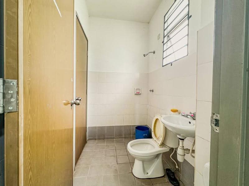 2-storey Terraced House for Sale in Shah Alam (Selangor) - Nazrin Hakimin - PropertyGuru.com.my