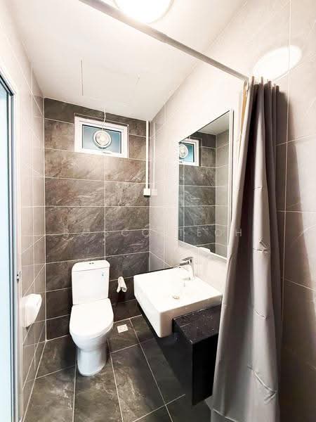 Kondominium untuk Disewa di Lucerne Residences - Bosco Teoh - Bathroom - PropertyGuru.com.my