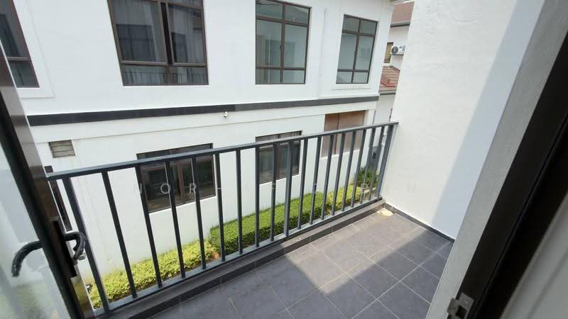 Rumah Berkembar untuk Dijual di Puncak Alam (Selangor) - Norhafiz Bin Mohd Nor - Balcony - PropertyGuru.com.my