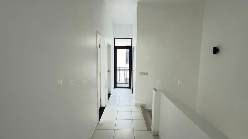 Rumah Berkembar untuk Dijual di Puncak Alam (Selangor) - Norhafiz Bin Mohd Nor - Corridor - PropertyGuru.com.my