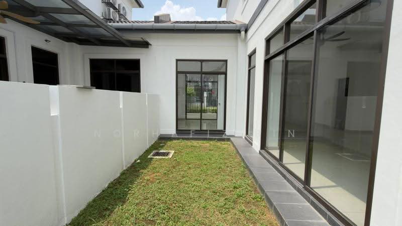 Rumah Berkembar untuk Dijual di Puncak Alam (Selangor) - Norhafiz Bin Mohd Nor - Exterior - PropertyGuru.com.my