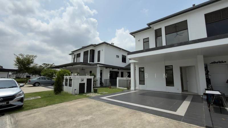Rumah Berkembar untuk Dijual di Puncak Alam (Selangor) - Norhafiz Bin Mohd Nor - Exterior - PropertyGuru.com.my