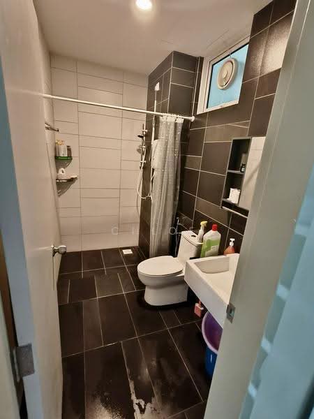 Kondominium untuk Dijual di The Sky @ Tripark - Chloe Ang - Bathroom - PropertyGuru.com.my