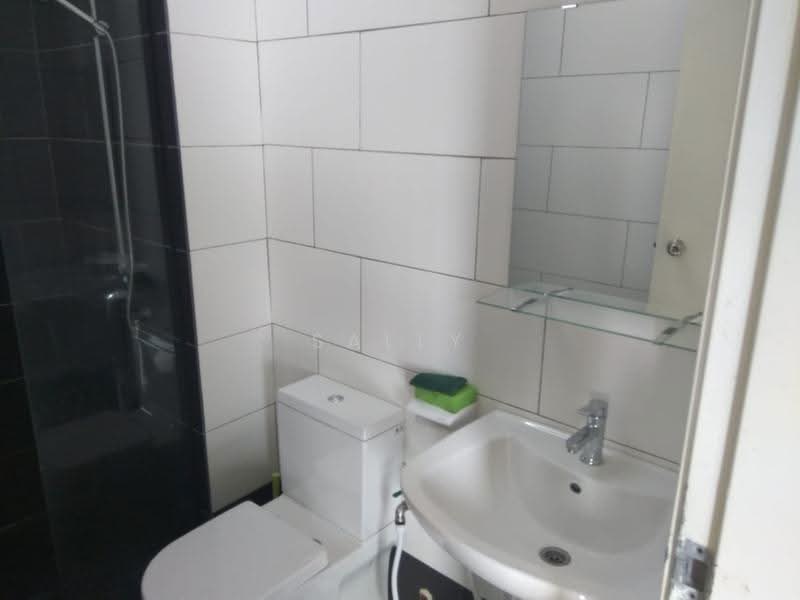Kediaman Servis untuk Disewa di Univ 360 Place - Sally Wong - Bathroom - PropertyGuru.com.my