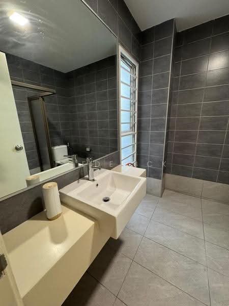 Rumah Bandar untuk Disewa di Petaling Jaya (Selangor) - Frederick Tan - Bathroom - PropertyGuru.com.my