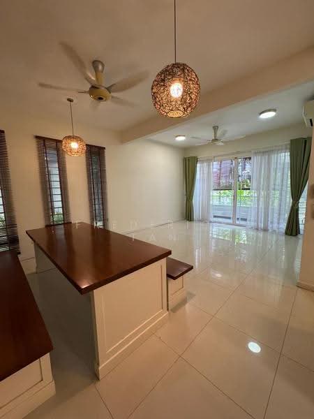 Rumah Bandar untuk Disewa di Petaling Jaya (Selangor) - Frederick Tan - Dining Room - PropertyGuru.com.my