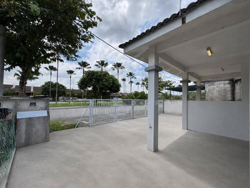 Rumah Teres 1-Tingkat untuk Dijual di Jenjarom (Selangor) - Zairul Asrah Zulkefli - Exterior - PropertyGuru.com.my