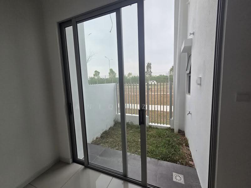 Rumah Teres 2-Tingkat untuk Dijual di Bandar Gamuda Cove (Dengkil) - Aniq Azmi - Exterior - PropertyGuru.com.my
