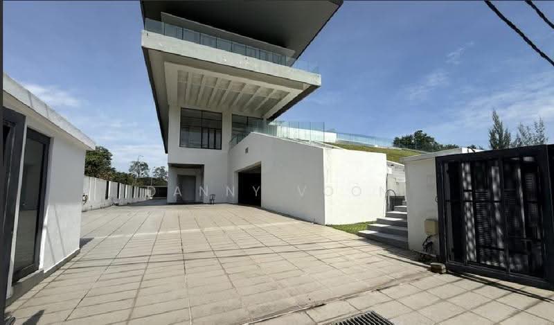 Bungalow House untuk Dijual di Country Heights (Kajang) - Danny Voon - Exterior - PropertyGuru.com.my