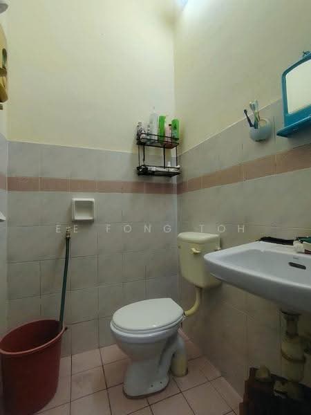 Rumah Teres 1-Tingkat untuk Dijual di Taman Nusa Bestari (Iskandar Puteri (Nusajaya)) - Ee Fong Toh - Bathroom - PropertyGuru.com.my