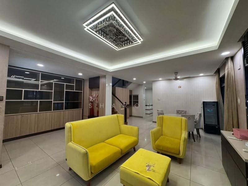 Cluster House for Rent in Austin Heights (Tebrau) - Sharon Wong Shu Shien - Living Room - PropertyGuru.com.my