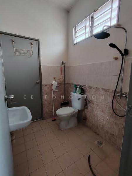 Rumah Teres 2-Tingkat untuk Dijual di Taman Nusa Indah (Iskandar Puteri (Nusajaya)) - Ee Fong Toh - Bathroom - PropertyGuru.com.my