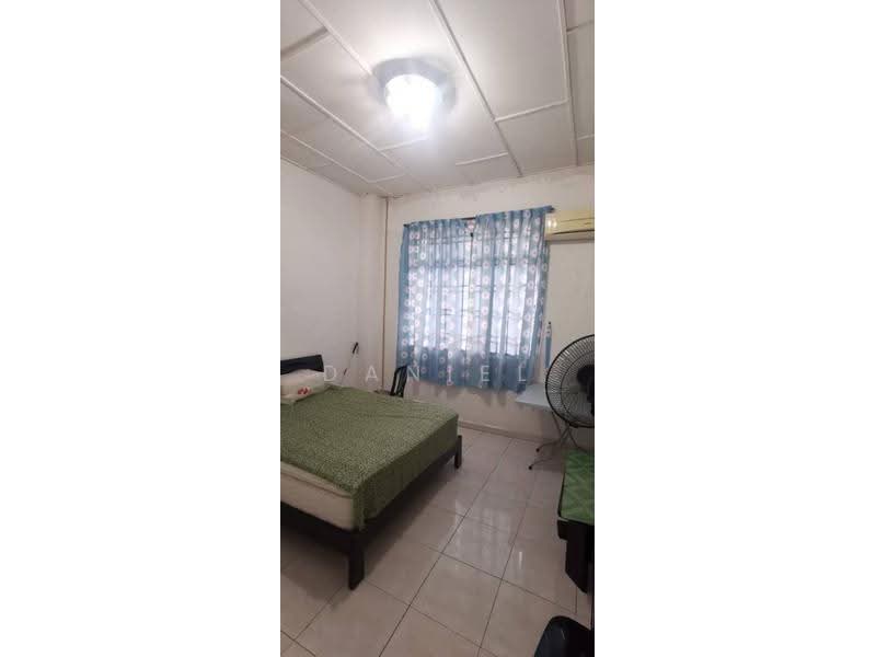 Rumah Teres 2-Tingkat untuk Dijual di Taman Pulai Utama (Skudai) - Daniel Yong - Bedroom - PropertyGuru.com.my
