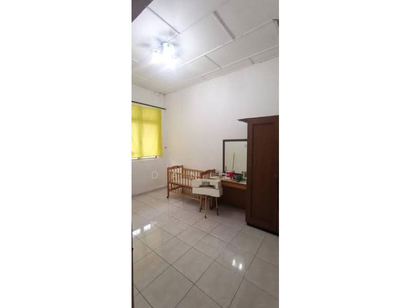 Rumah Teres 2-Tingkat untuk Dijual di Taman Pulai Utama (Skudai) - Daniel Yong - Bedroom - PropertyGuru.com.my