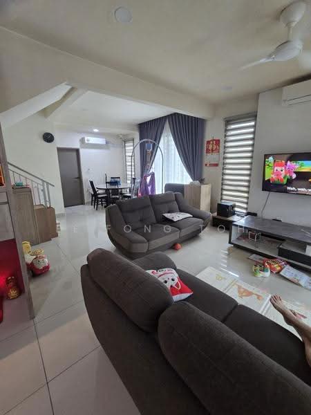 Rumah Teres 2-Tingkat untuk Dijual di Bandar Tiram (Ulu Tiram) - Ee Fong Toh - Living Room - PropertyGuru.com.my