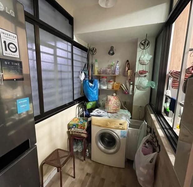 Kondominium untuk Dijual di One Damansara - Eva Yap - Balcony - PropertyGuru.com.my