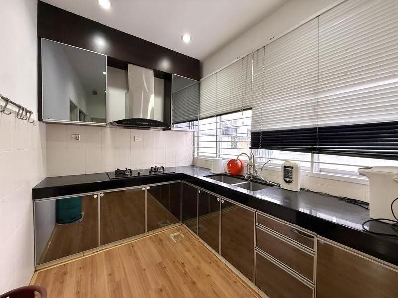 Rumah Teres 2-Tingkat untuk Dijual di Setia Indah 12 (Setia Alam) - GABRIEL GOH - Kitchen - PropertyGuru.com.my
