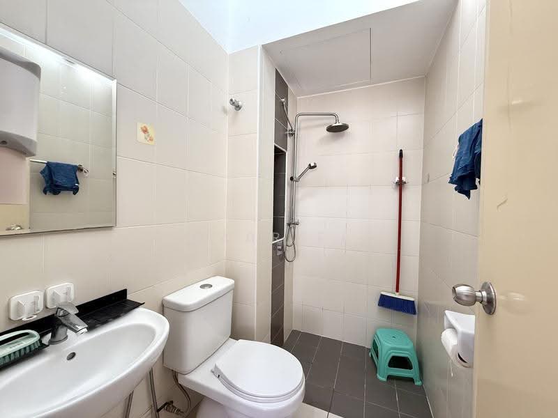Rumah Teres 2-Tingkat untuk Dijual di Setia Indah 12 (Setia Alam) - GABRIEL GOH - Bathroom - PropertyGuru.com.my