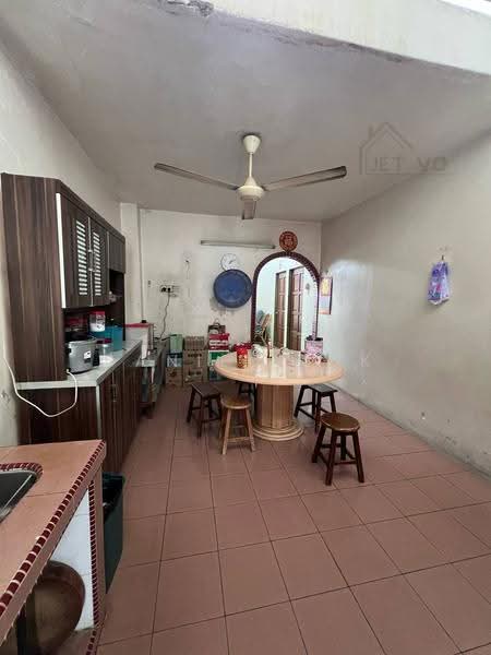 1-storey Terraced House for Sale in Taman Kapar (Kapar) - Daniel Kok - Kitchen - PropertyGuru.com.my