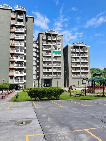 Pangsapuri untuk Dijual di Mutiara Serdang (Turf View) - WL Wan - Exterior - PropertyGuru.com.my