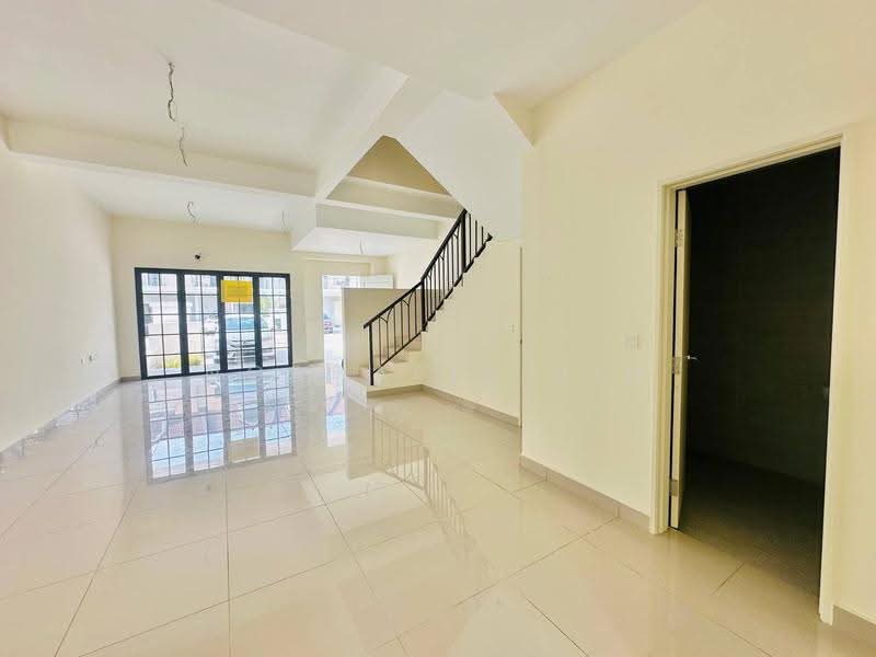 Rumah Teres 2-Tingkat untuk Dijual di Sepang (Selangor) - Norhafiz Bin Mohd Nor - Living Room - PropertyGuru.com.my