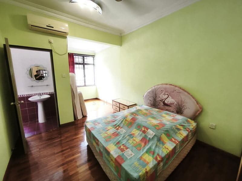 2-storey Terraced House for Sale in Taman Perling (Perling) - Shaun Tey - Bedroom - PropertyGuru.com.my