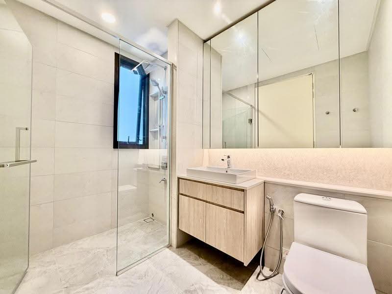 Kediaman Servis untuk Disewa di Jendela Residences - Yin Peng . - Bathroom - PropertyGuru.com.my