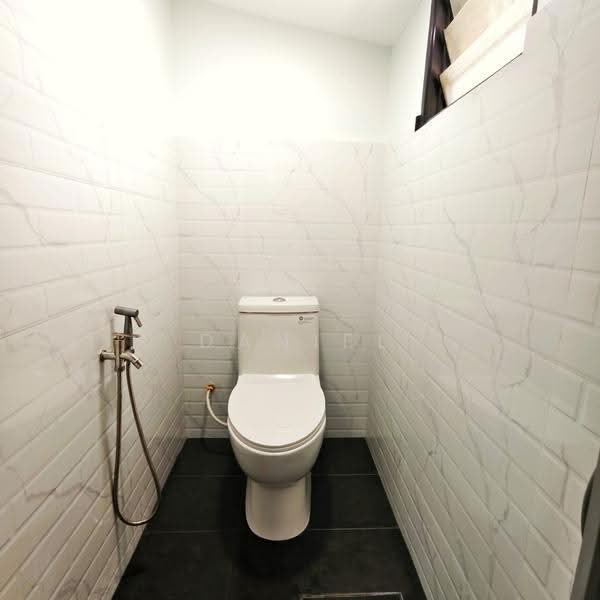 Rumah Teres 1-Tingkat untuk Dijual di Ulu Tiram (Johor) - Daniel Yong - Bathroom - PropertyGuru.com.my
