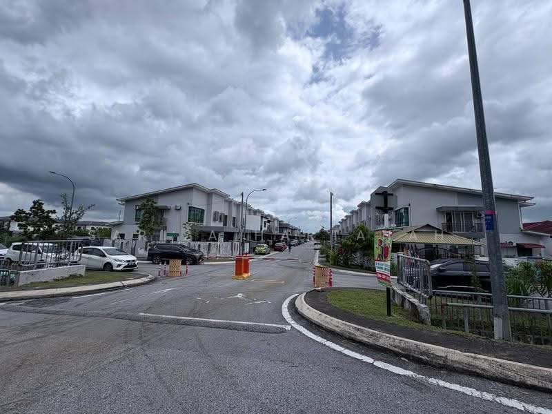 2-storey Terraced House for Sale in Shah Alam (Selangor) - Sariza Hartanah - Exterior - PropertyGuru.com.my
