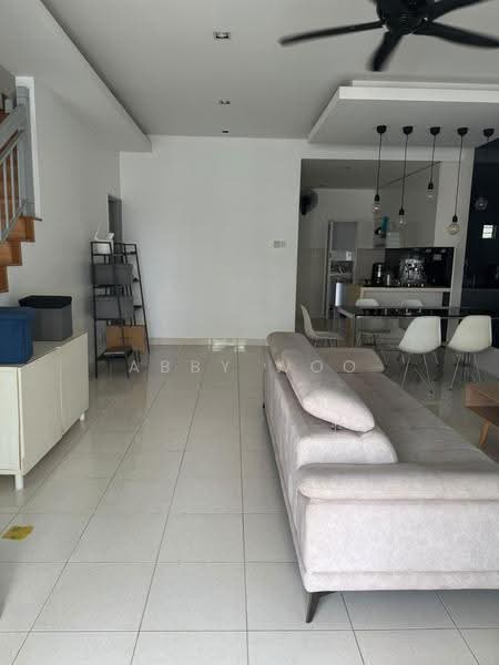 Rumah Teres 2-Tingkat untuk Disewa di Bandar Bukit Raja (Klang) - Abby Woo - Living Room - PropertyGuru.com.my