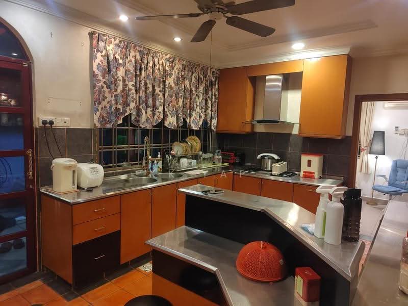 Bungalow House untuk Disewa di Bukit Antarabangsa (Ulu Kelang) - KK Yap - Kitchen - PropertyGuru.com.my