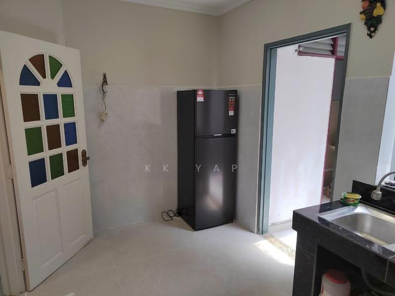 Bungalow House untuk Disewa di Bukit Antarabangsa (Ulu Kelang) - KK Yap - Kitchen - PropertyGuru.com.my