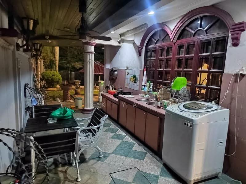Bungalow House untuk Disewa di Bukit Antarabangsa (Ulu Kelang) - KK Yap - Kitchen - PropertyGuru.com.my
