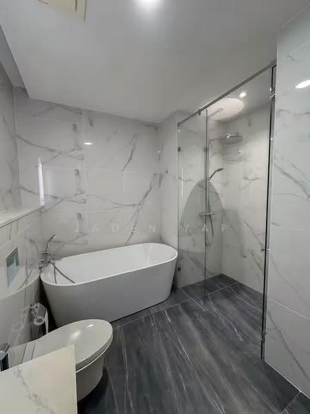 Kediaman Servis untuk Disewa di Core Residence @ TRX - Jaden Yap - Bathroom - PropertyGuru.com.my