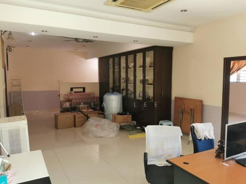 Rumah Teres 2-Tingkat untuk Dijual di Bandar Mahkota Cheras (Cheras) - Alan Lee - Living Room - PropertyGuru.com.my