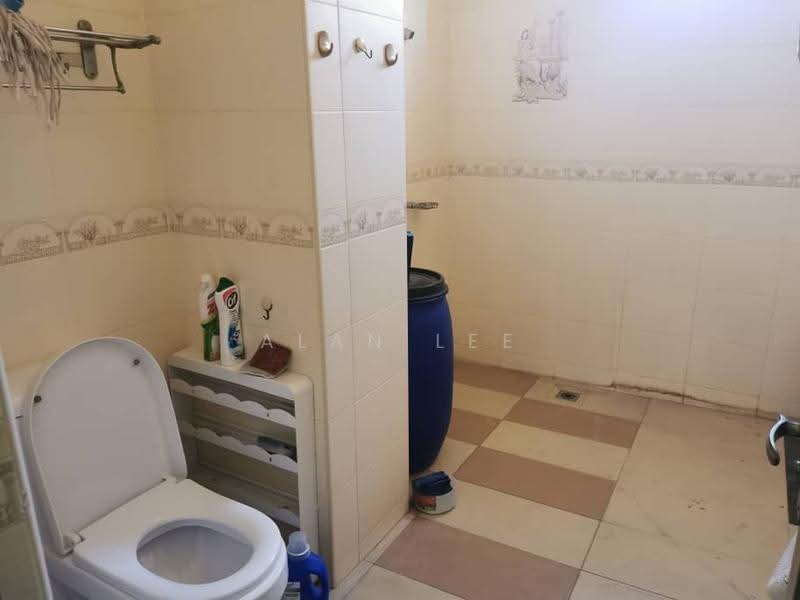 Rumah Teres 2-Tingkat untuk Dijual di Bandar Mahkota Cheras (Cheras) - Alan Lee - Bathroom - PropertyGuru.com.my