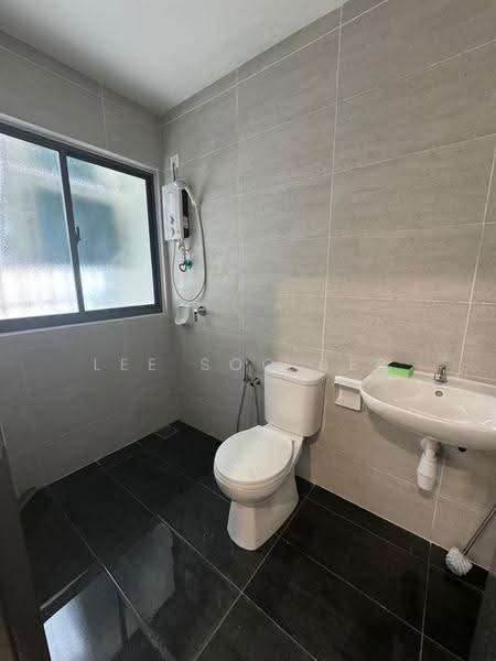 Service Residence for Rent at Princeton Suites @ EduSentral - Lee Soo Bee - Bathroom - PropertyGuru.com.my