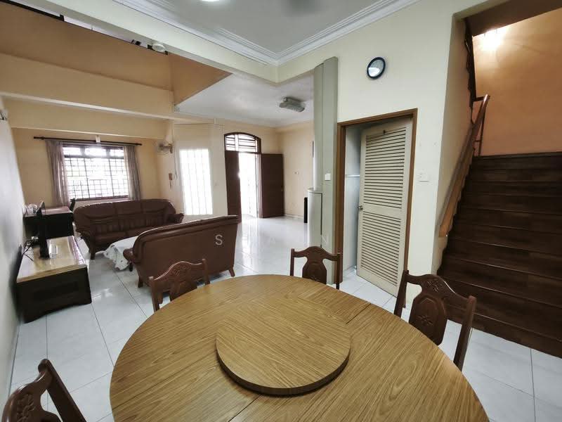 2-storey Terraced House for Sale in Taman Perling (Perling) - Shaun Tey - Living Room - PropertyGuru.com.my